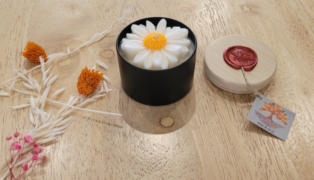 Bougie ancrage boîte métal marguerite blanche