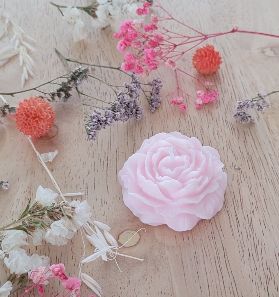 Petite bougie pivoine rose