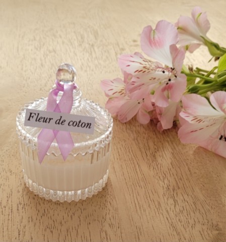 Bougie bonbonnière fermée pivoine fleur de coton