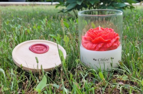  Bougie Chloé rouge ouverte