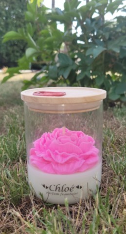 Bougie Chloé rose fermée