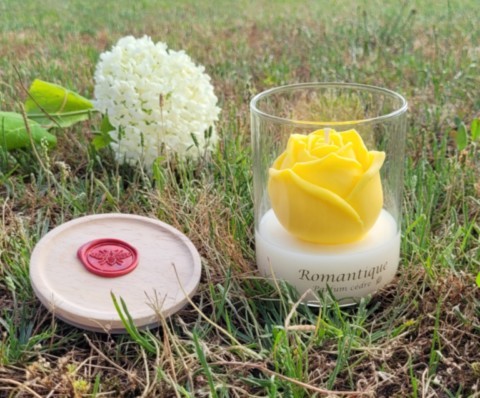 Bougie romantique ouverte